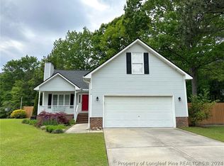 510 Forrest Woods Dr, Raeford, NC 28376