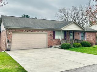 84 N Deer Cliff Dr, Crawfordsville, IN 47933