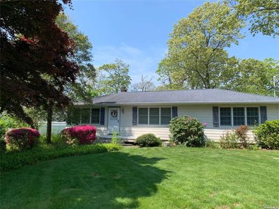 100 Crystal Beach Boulevard, Moriches, NY, 11955