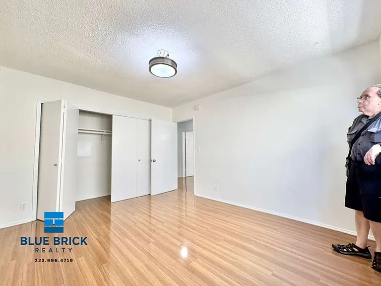 1411 N Curson Ave #2 — Photo 8