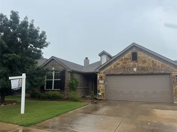 4720 Lazy Oaks St, Fort Worth, TX 76244