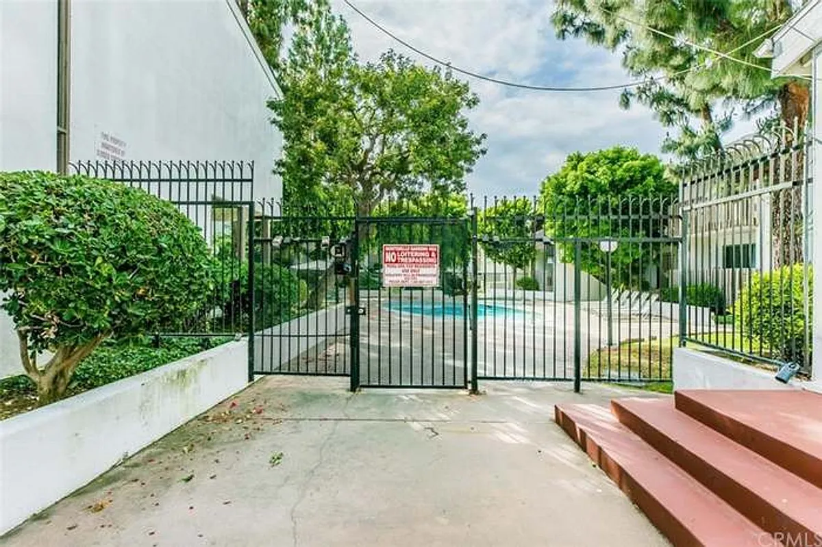 Building Photo - 1661 Neil Armstrong St #231