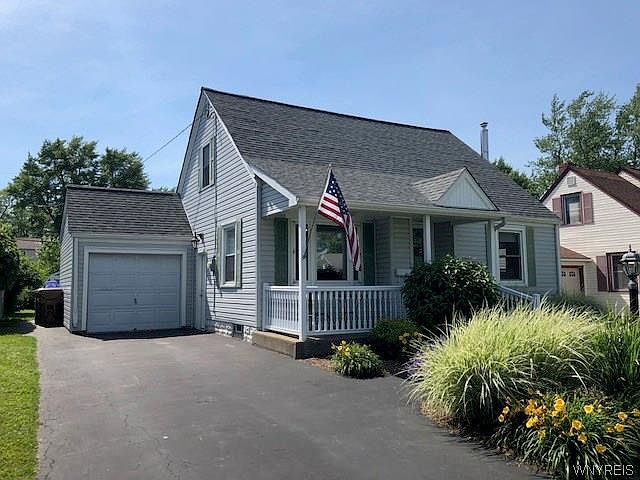 1st image of 451 Lamarck Dr