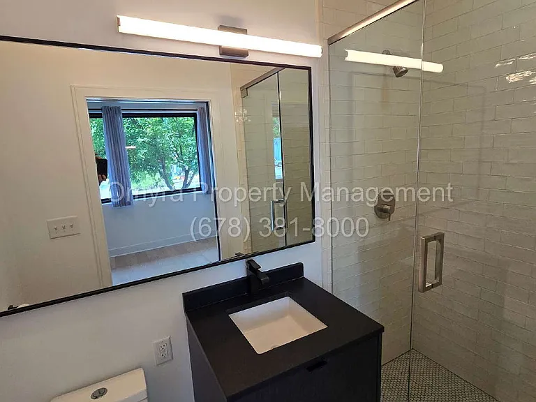 1307 Glenwood Ave SE — Photo 12