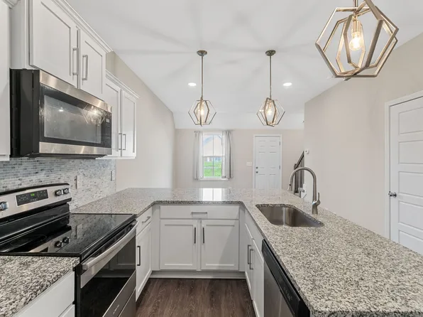 224 Drayton Dr #G, Clarksville, TN 37042