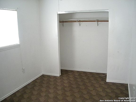 4th image of 2720 Woodbury St