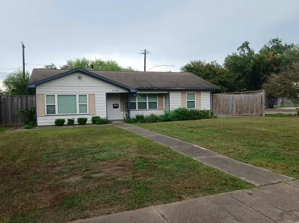 1102 Bay Oaks Rd, Houston, TX 77008