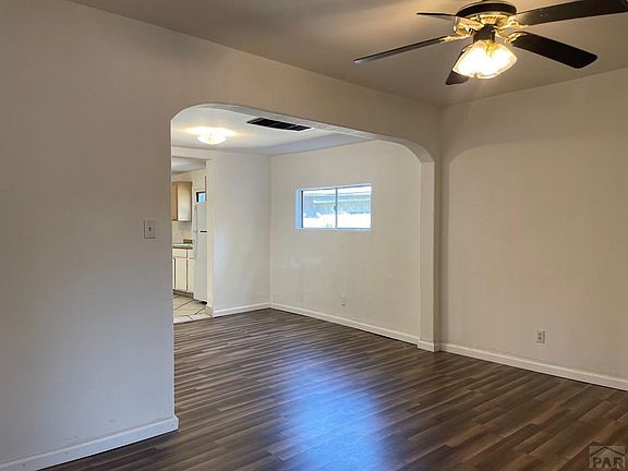 5th image of 807 E 2nd St