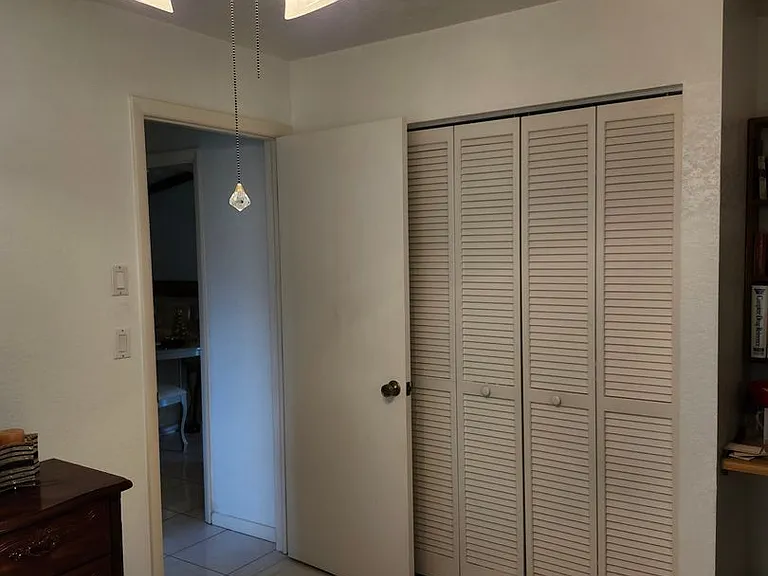 3280 Glencove St — Photo 8