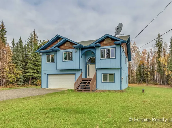 2682 Deepwoods Dr, North Pole, AK 99705