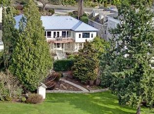 6049 77th Ave SE, Mercer Island, WA 98040