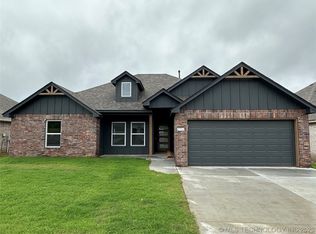 27712 E 107th St S, Coweta, OK 74429