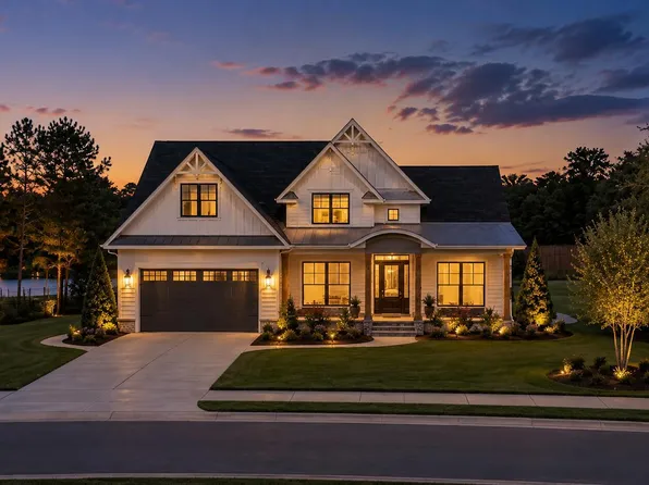 322 E Wayfinder Lane, Hampstead, NC 28443