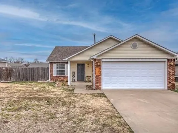 707 N Cummings Ave, Bartlesville, OK 74006