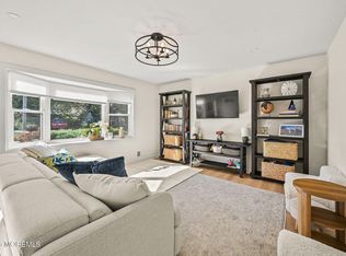 15 Jackson Street, Keyport, NJ 07735