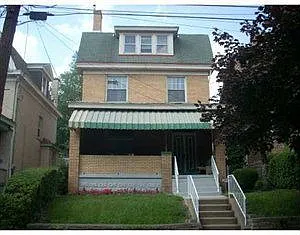 325 Michigan St photo 1