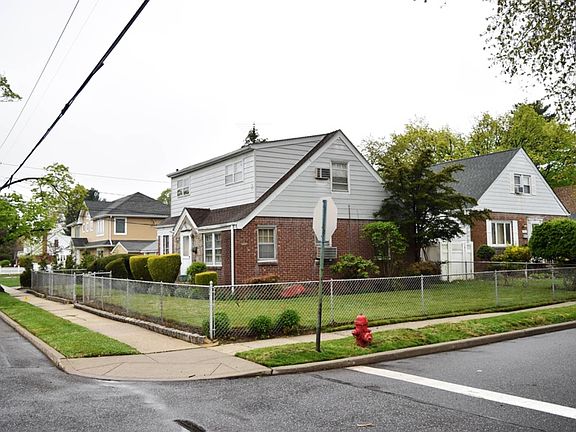 3rd image of 104 Cornwell Ave