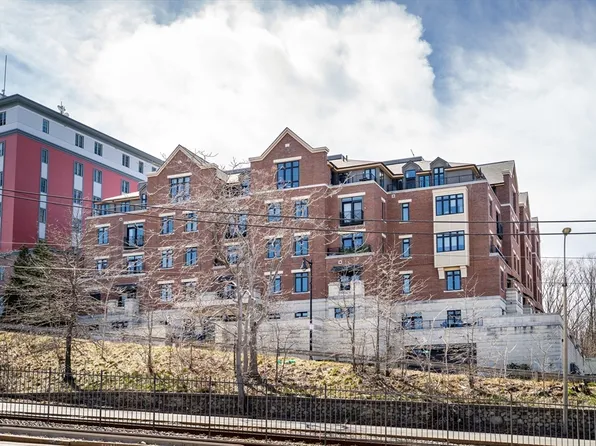 1501 Commonwealth Ave #Penthouse 6, Brighton, MA 02135
