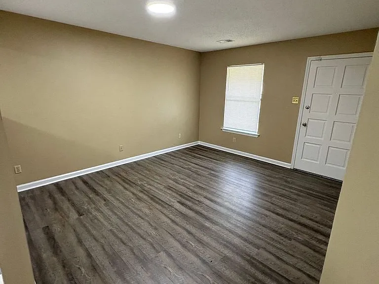 3323 Vineyard Haven Pl — Photo 3