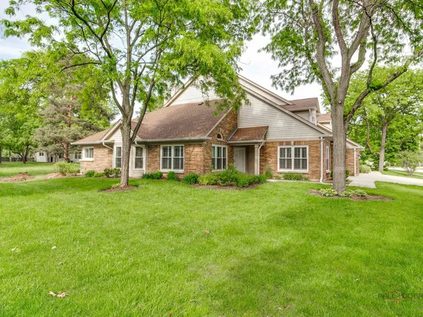 230 Willow Pkwy, Buffalo Grove, IL 60089