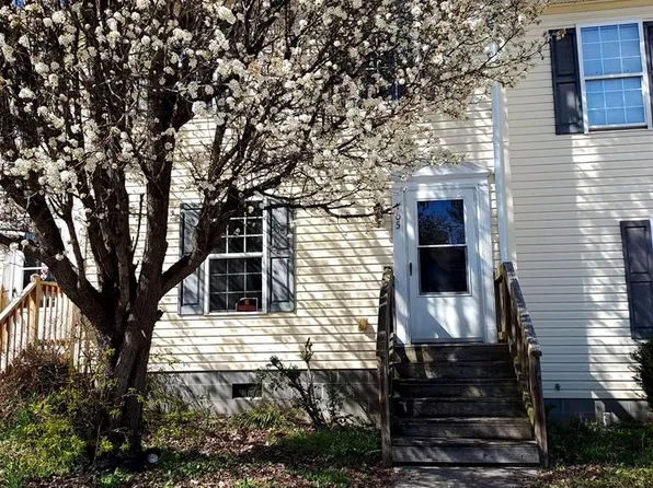 105 Dumot Ct, Jarratt, VA 23867