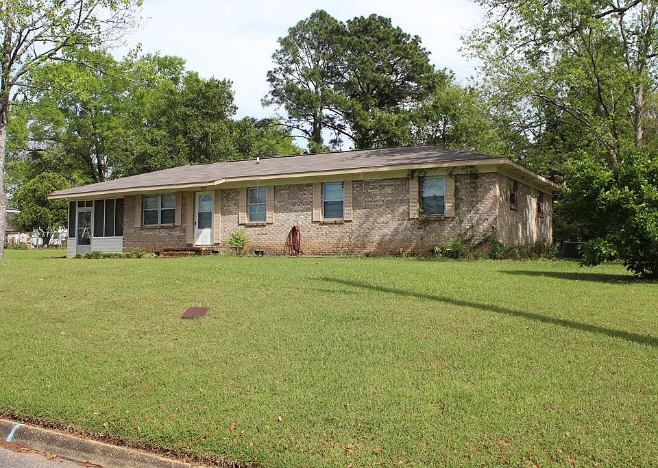 1st image of 225 Hollis Dr
