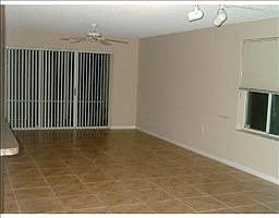 4th image of 5104 Glenmoor Dr