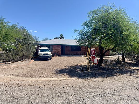 4th image of 4401 E Cooper Cir