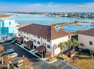 106 Spencer Farlow Dr, Carolina Beach, NC 28428