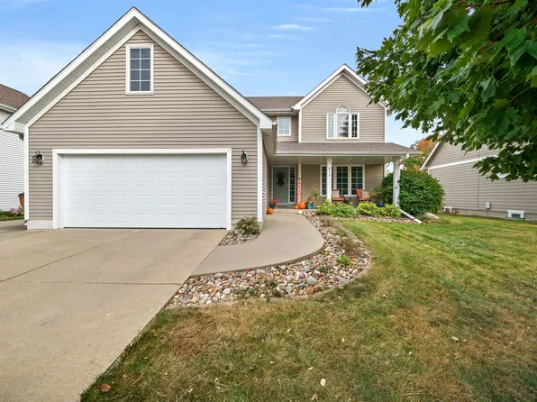 813 SE Trail Ridge Rd, Grimes, IA 50111