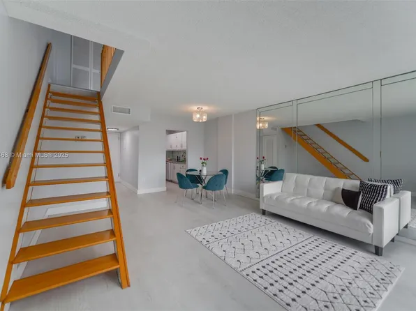 17800 Atlantic Blvd #Penthouse 9, Sunny Isles Beach, FL 33160