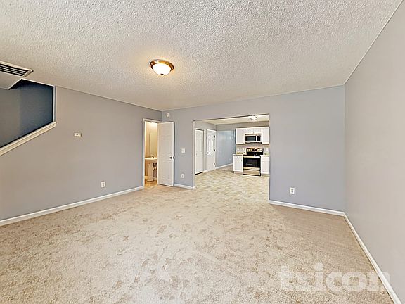4th image of 316 Stimson Ln