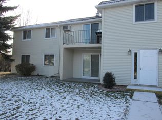 1631 28th Ave S, Grand Forks, ND 58201