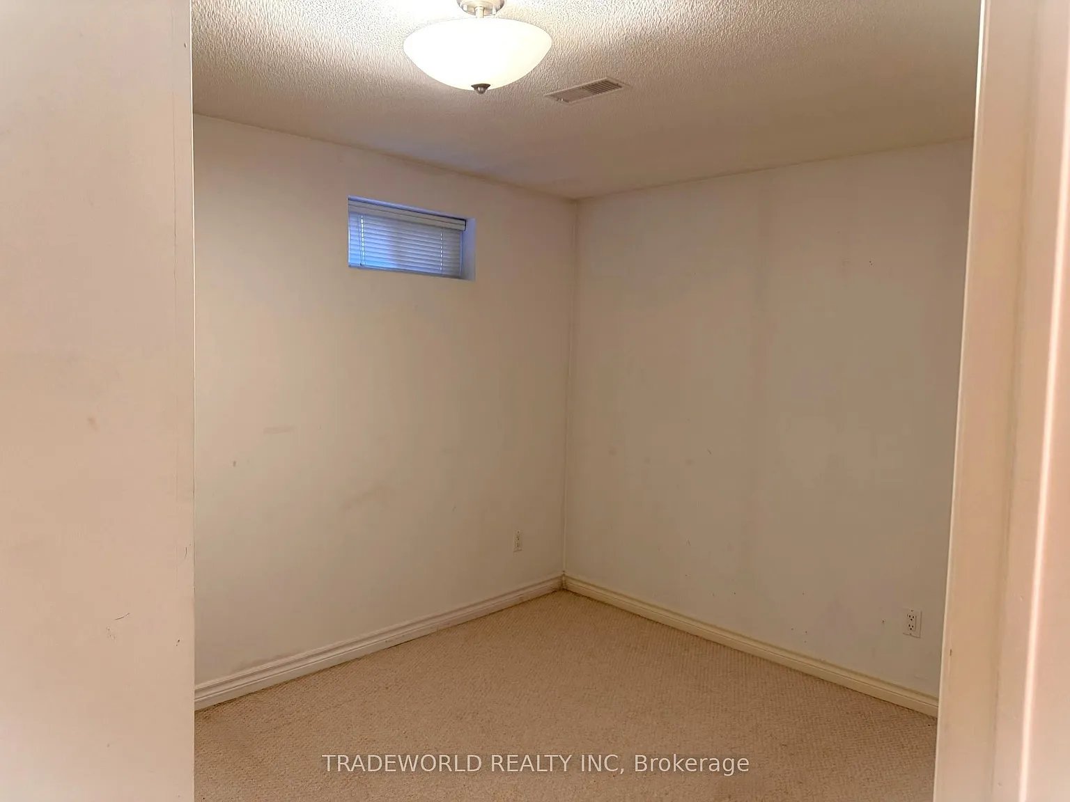 2 bed, $1,200 — Photo 4
