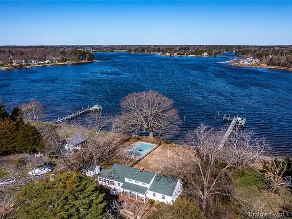 259 Solitude Dr, Reedville, VA 22539