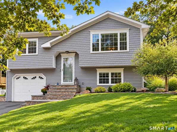 130 Meetinghouse Ridge, Meriden, CT 06450