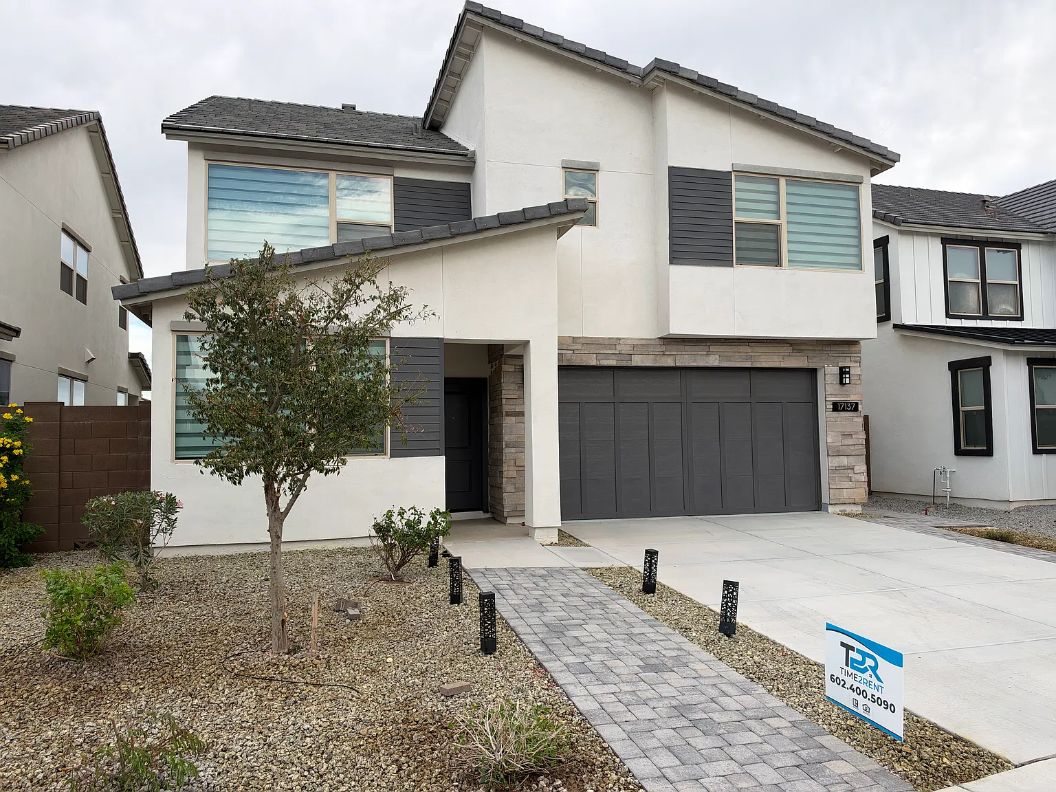 5 bed, 3.0 bath, 2681 sqft, $2,795 — Photo 2