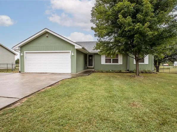 503 Jennifer Ln, Garden City, MO 64747