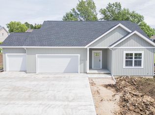 405 Valley Dr, Theresa, WI 53091