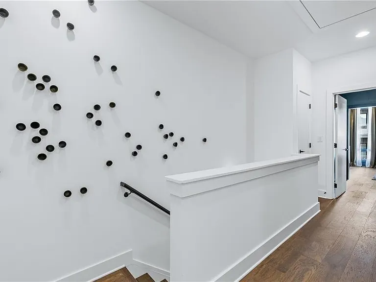 673 Ethel St NW — Photo 27
