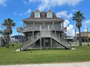 847 East Rd, Crystal Beach, TX 77650
