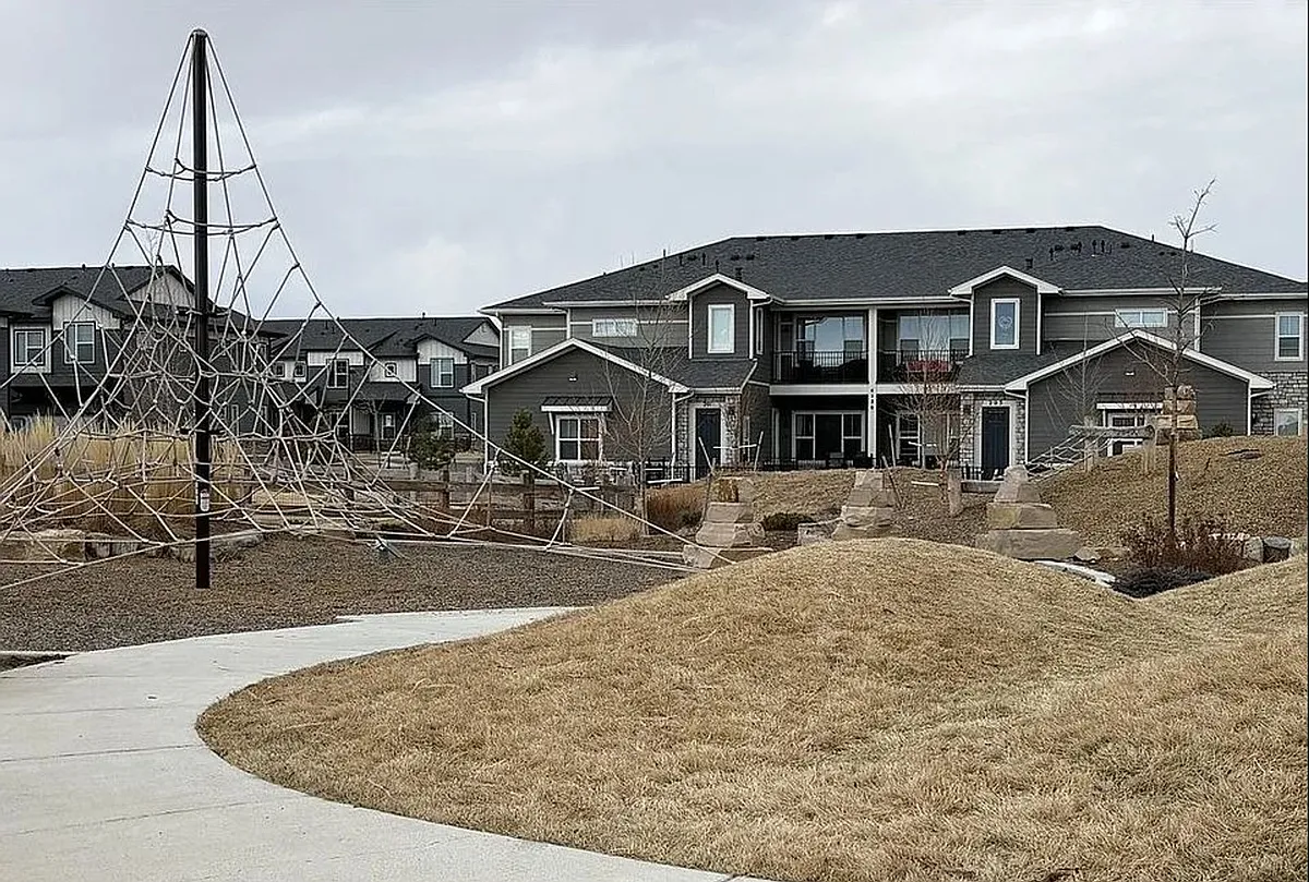 Building Photo - 3498 Grayling Dr