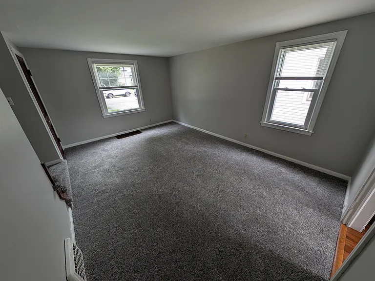 45 Hollywood Ave #2 — Photo 10