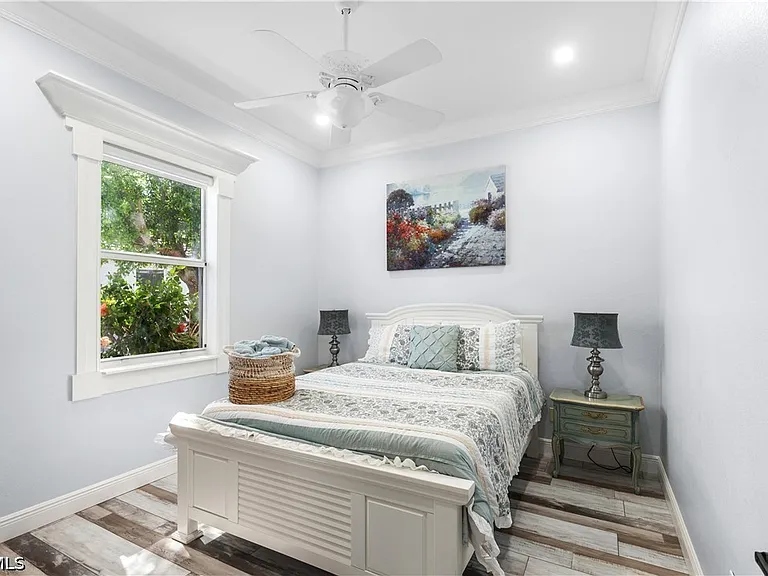 2202 Grove Dr — Photo 19