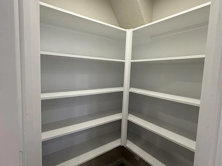 2911 Solitude Pine Ln — Photo 2