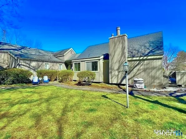 261 Agawam Drive #A, Stratford, CT 06614