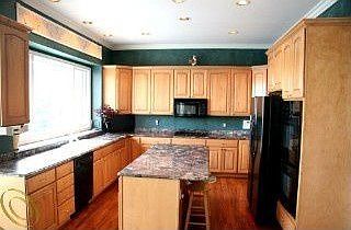 4th image of 18262 Clairmont Cir