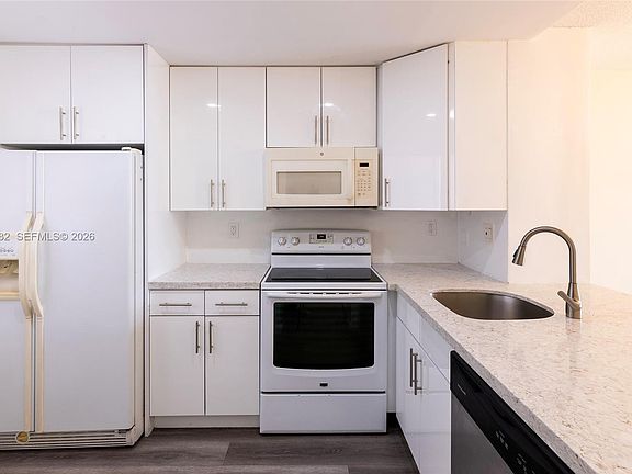 2nd image of 19701 SW 114th Ave APT 364