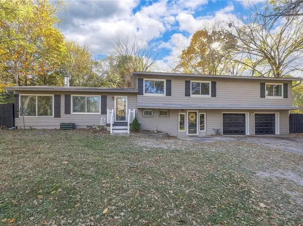 3703 Kings Hwy, Kansas City, MO 64137