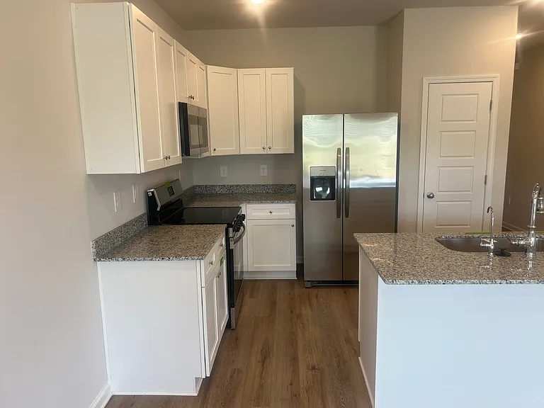6190 Bemiss Springs Dr — Photo 3